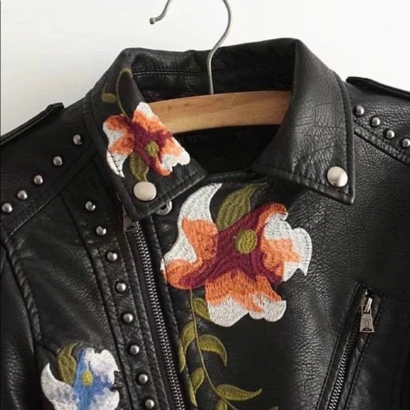 Frank Lyman Design NWT Embroidered Moto Jacket size L - Picture 8 of 16